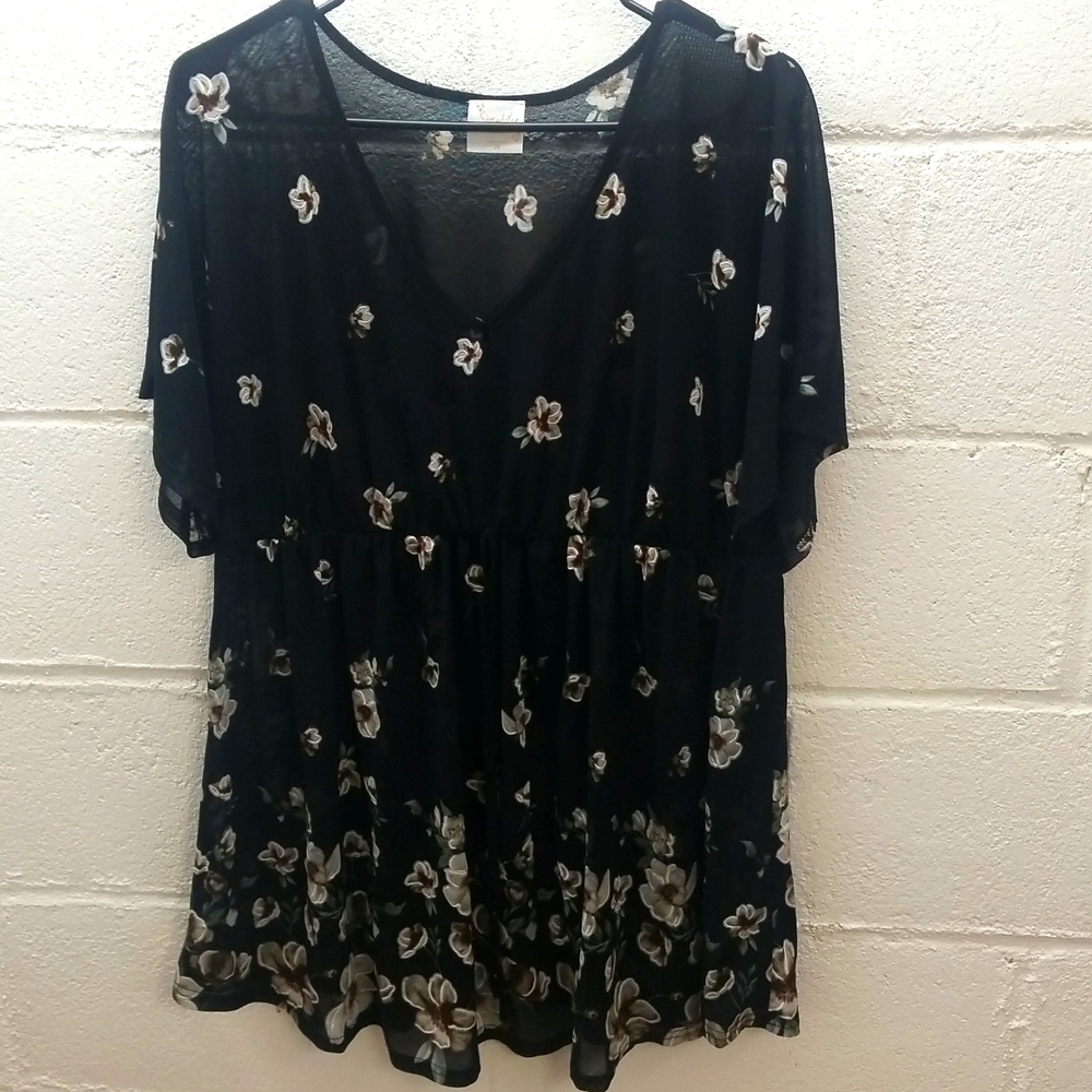Women shirt New without tag